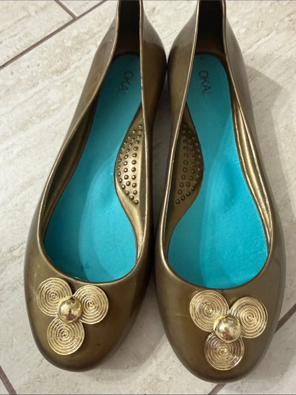 OKA b. Bronze Ballet Flats with Turquoise Insole..size 7…new